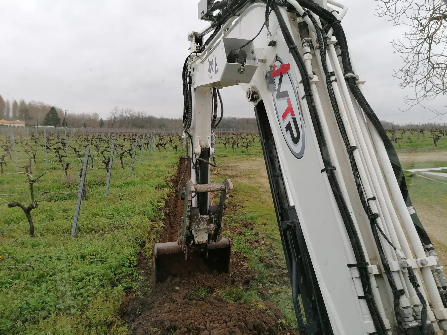 Étude de sol et test de percolation en Charente : pourquoi c'est incontournable