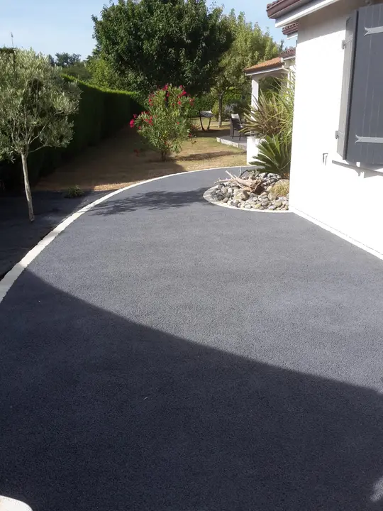 BETON POREUX BLEU 1